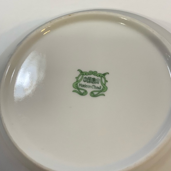 Serving Bowl Pink Roses Gold tone trim 9 in Diameter Vintage #16 - Picture 6 of 6